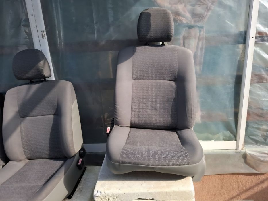 Banchete Panou Usi Scaun Logan 1 impecabile