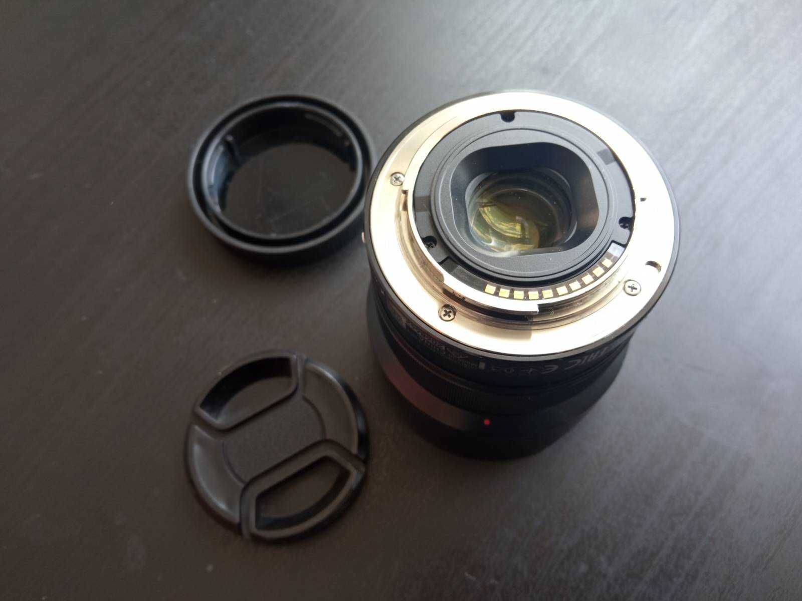Obiectiv Sony 35mm F1.8 OSS