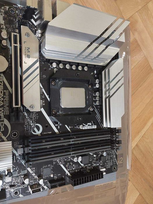 i7 13700 + Asus Prime B760M-A Wi-Fi D4 + ARCTIC Freezer III 240 A-RGB