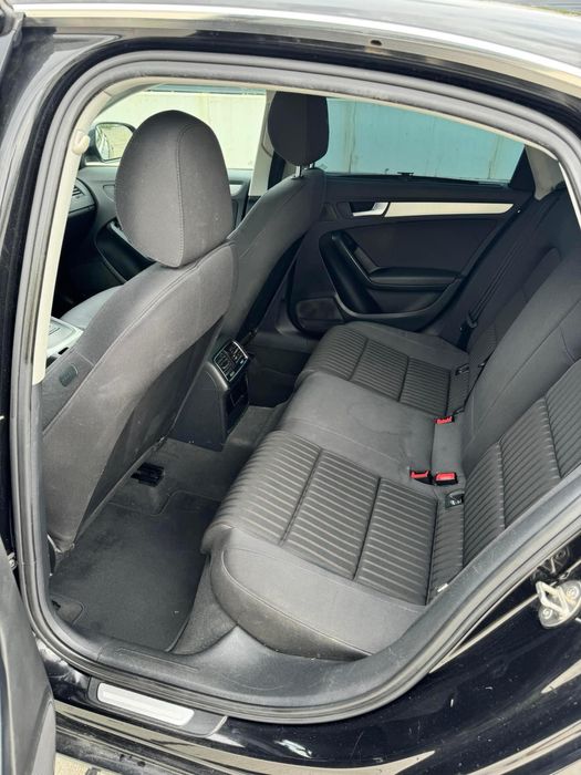 Audi a 4 b 8, 2.0 Tdi 143 cp