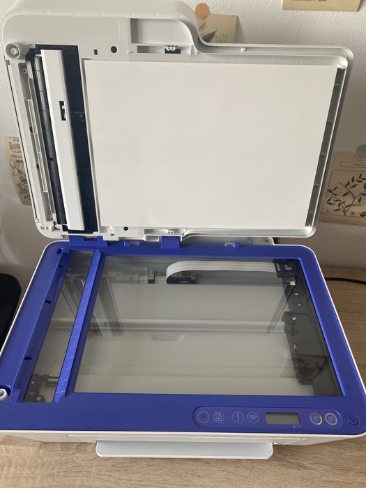 Imprimantă HP DeskJet 4320e multifuncțională + un cartuș color