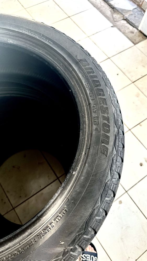 Продам шины Bridgestone 235/50/r19