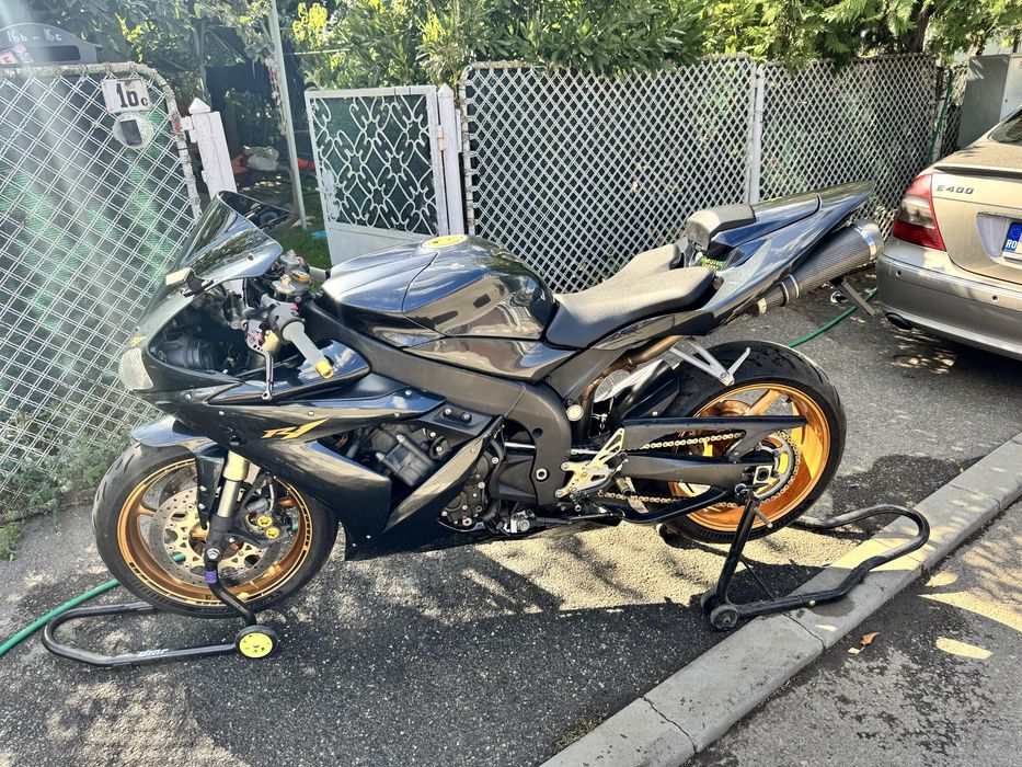 Vand schimb Yamaha r1 2005