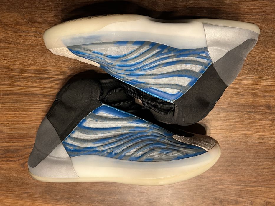 Yeezy QNTM Frozen Blue, 42