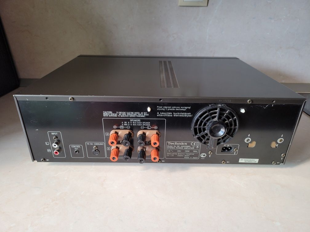Продавам качествено стерео стъпало Technics SE-A800SM2 Class AA
