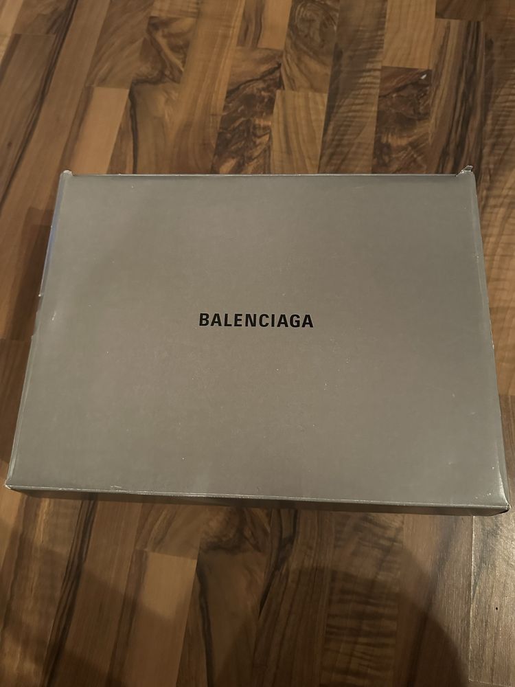 Balencia track 2