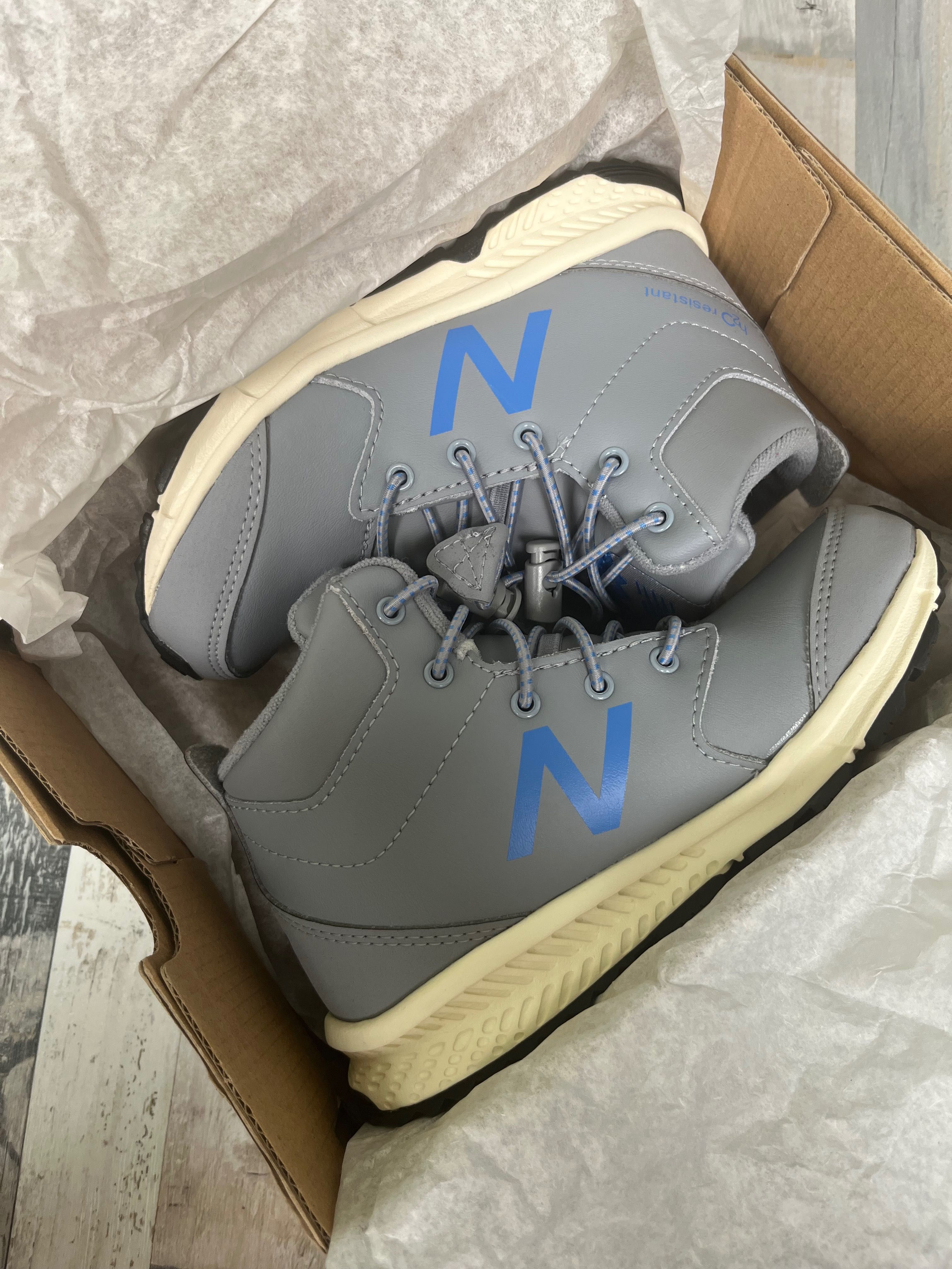 New balance ботуши