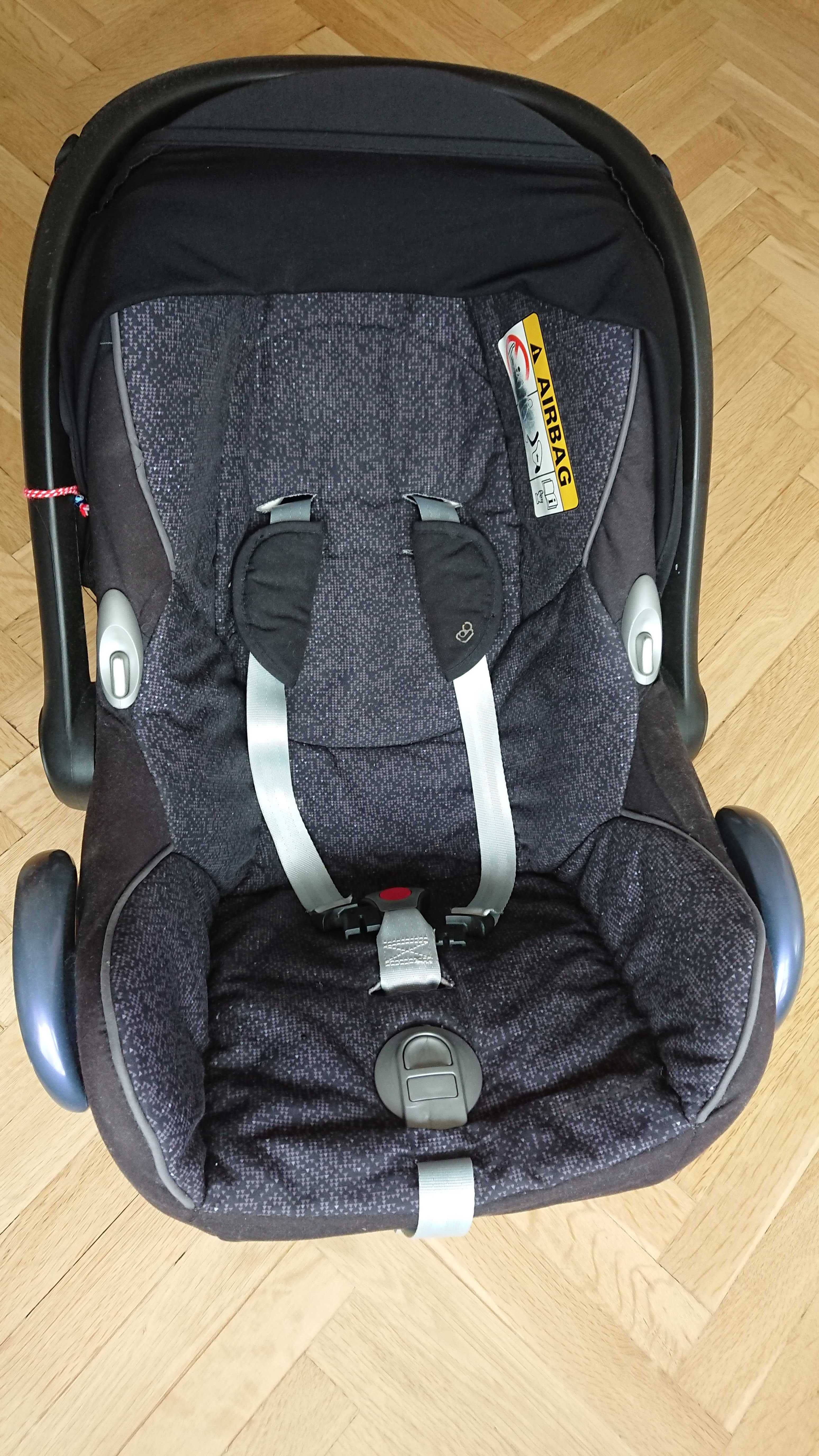 Детско бебешко столче Maxi Cosi Cabrio Fix 0-13кг