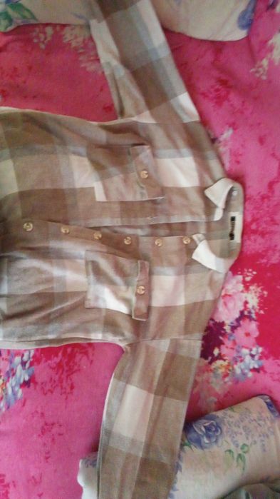 Джинсы и рубашка