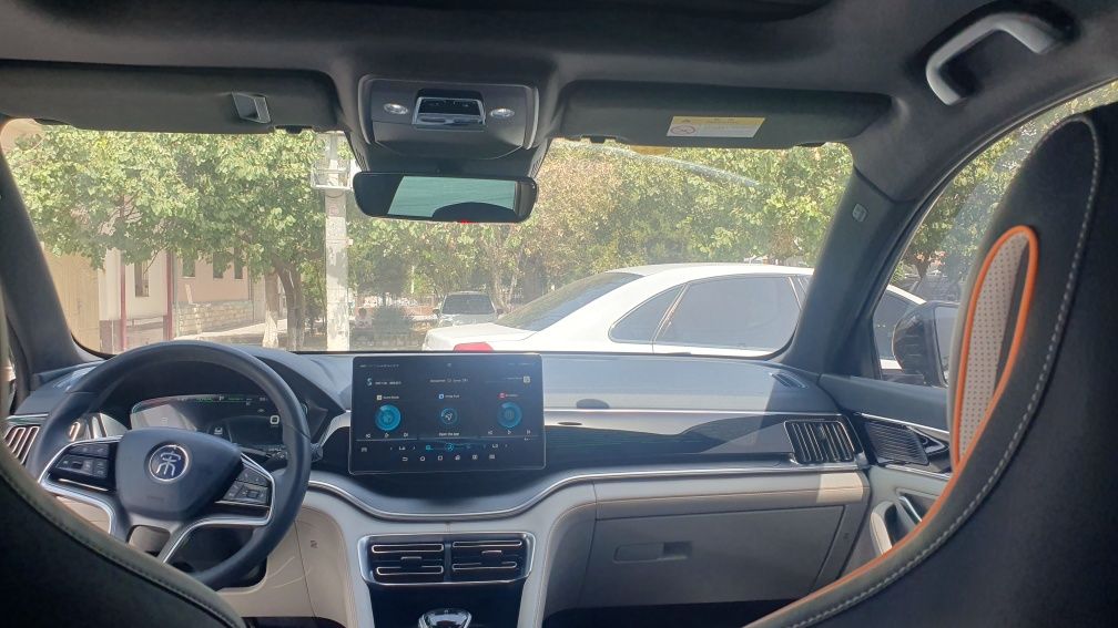 BYD.Song plyus flacship. Yili 2023. Yurgani 29000. Narxi 22300
