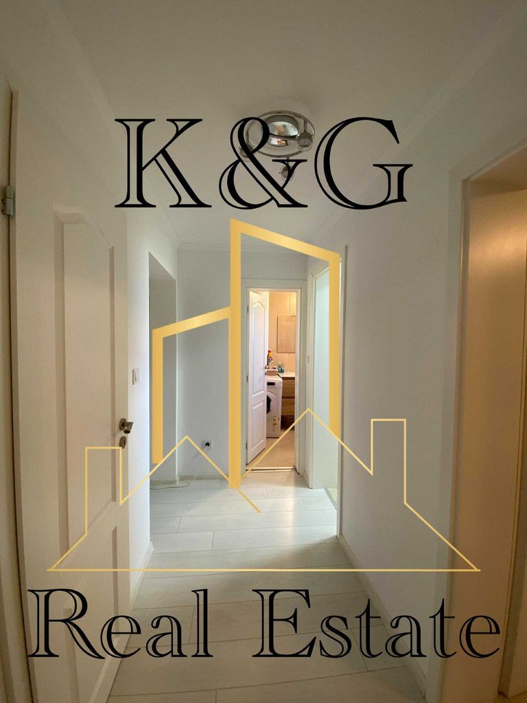 Продава се Тристаен апартамент в Разград, Васил Левски - 98 кв.м за 1582 €/кв.м - Снимка #7