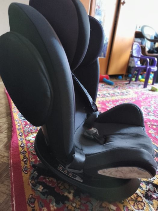 Vând scaun de mașina