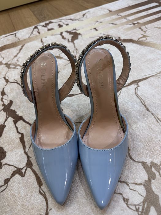 Дамски токчета с камъни