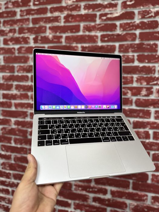 Macbook pro 13• 2019 года•core i5•8GB ОЗУ•128GB SSD - в идеальноим сос