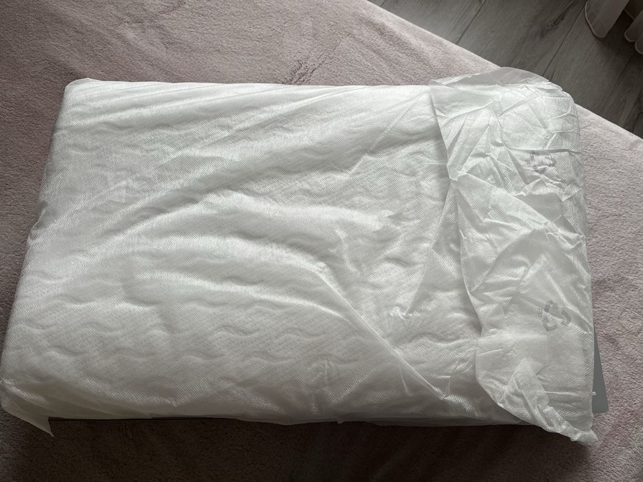 НОВА Възглавница с мемори пяна