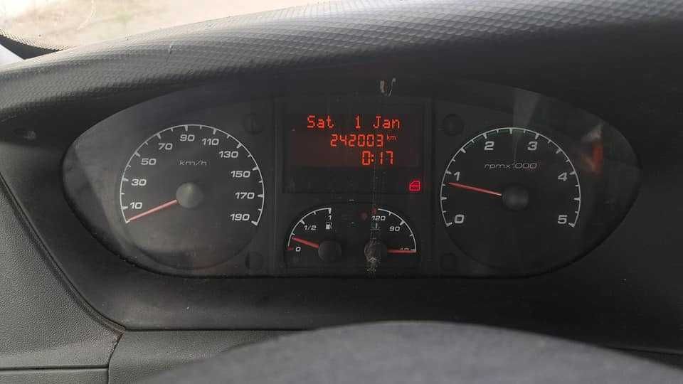 Iveco Daily 35C12 basculabil pe 3 parti