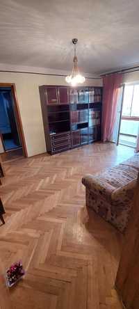 Vand apartament 2 camere