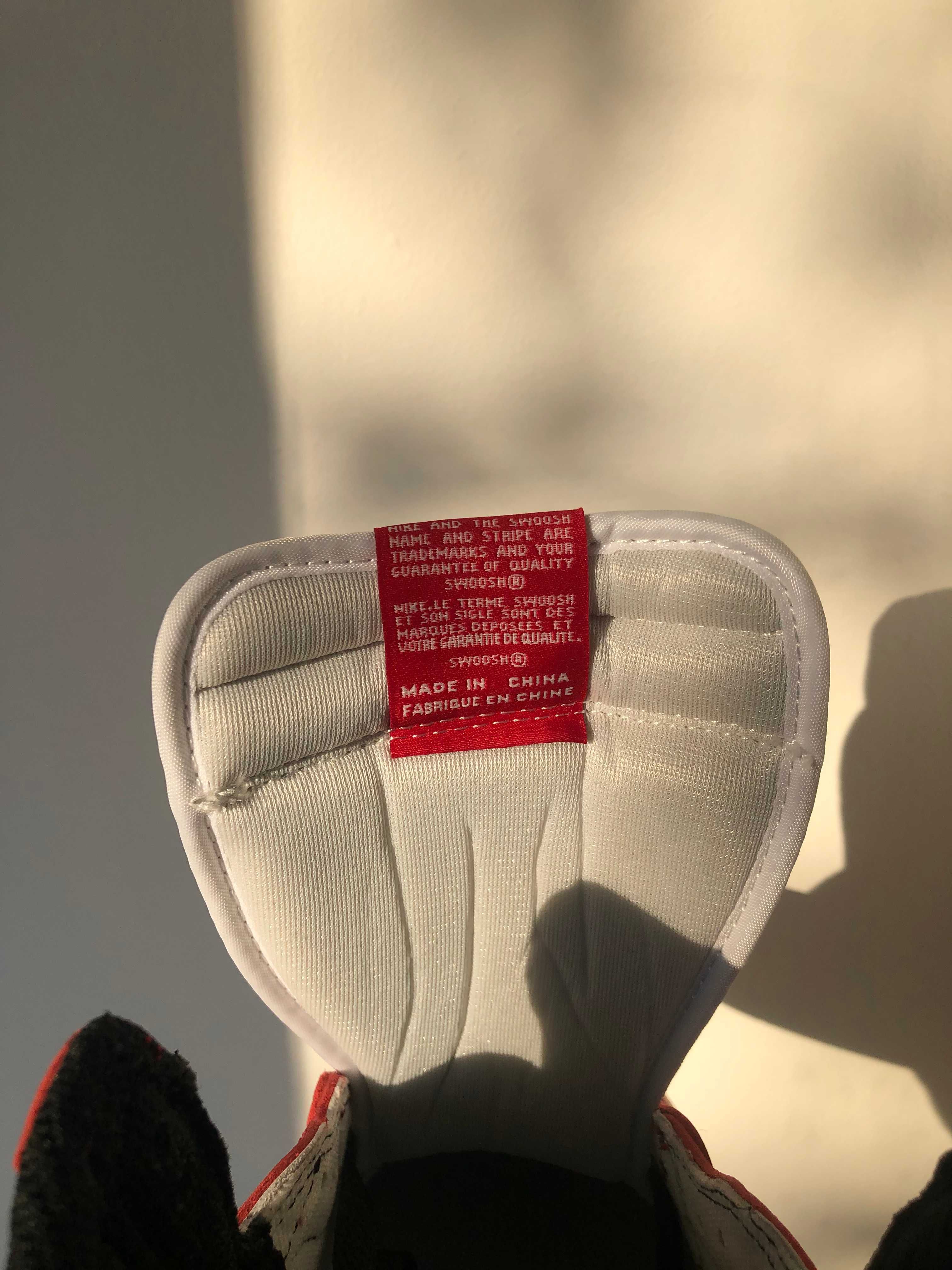 Nike AIR JORDAN 1 High OG Retro Chicago