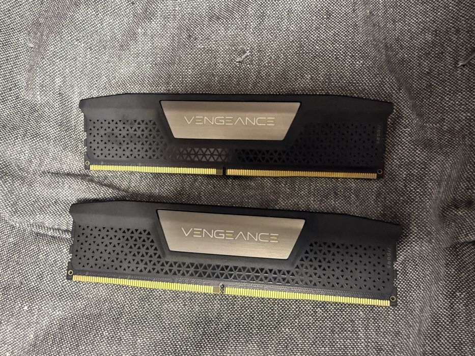 Memorie RAM Corsair Vengeance 32GB (2x16GB) 6000mt/s CL36