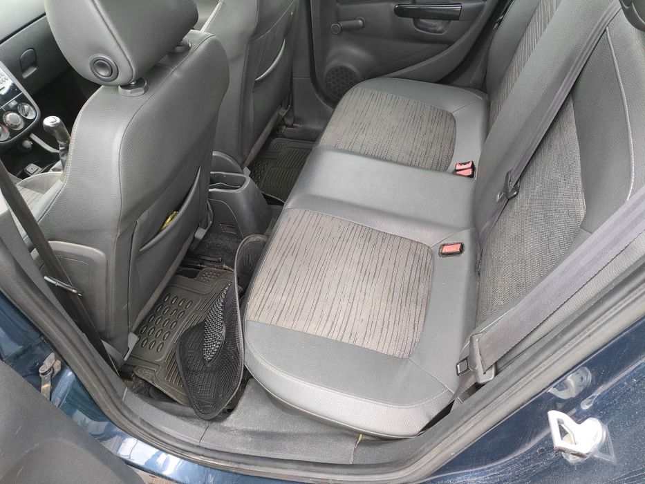 Продавам на части Опел Корса 1.2i 2010г