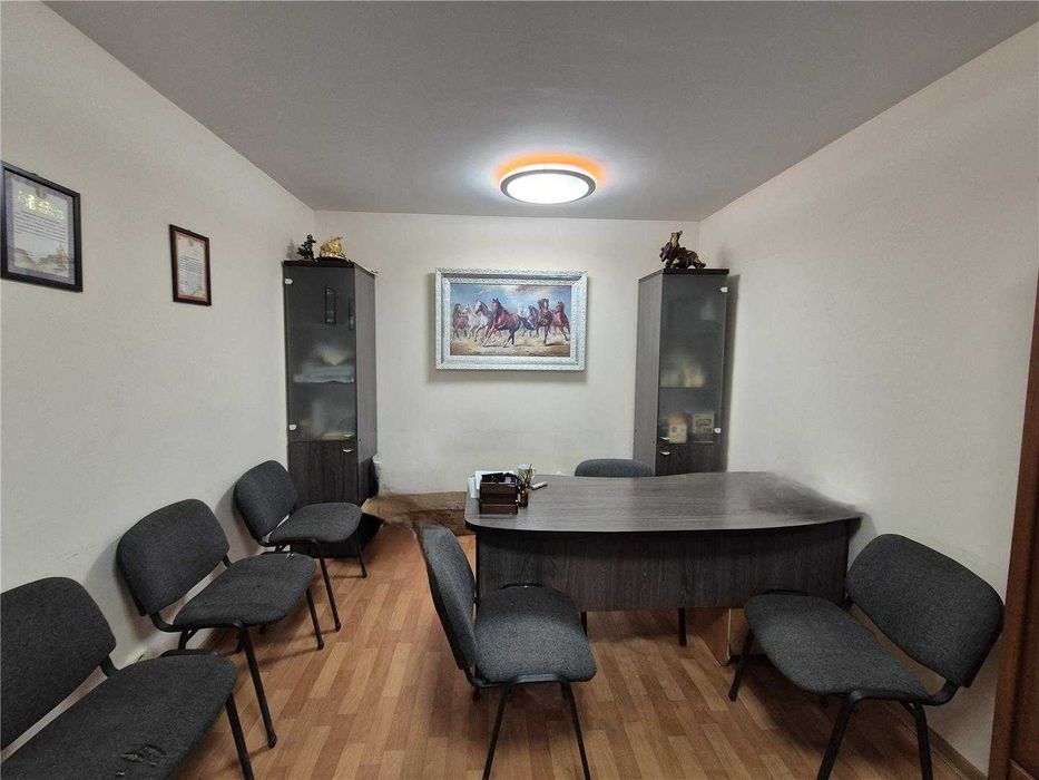 Продам коммерческое помещение,  офис на Горке Дружбы.