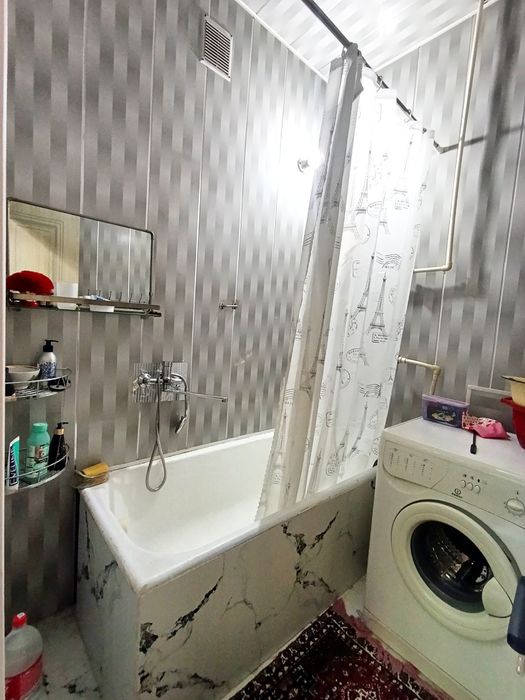 Аренда чил 17кв оринтир парламент 2 хона 3 этаж 4 этажлий дом