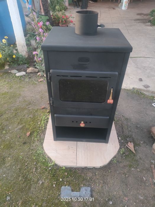 Камина на дърва Prity