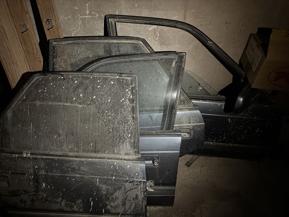 Продам на мазду хэтчбек