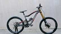 Nukeproof Scalp, 26 L, FOX 40 Kashima, 209 мм. ход, 1х9 Sram X9