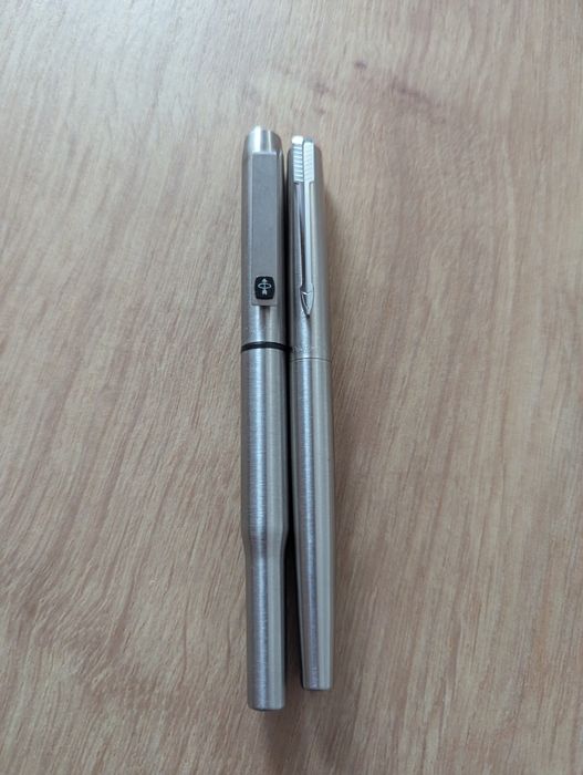 Stilouri Parker 15 si 25