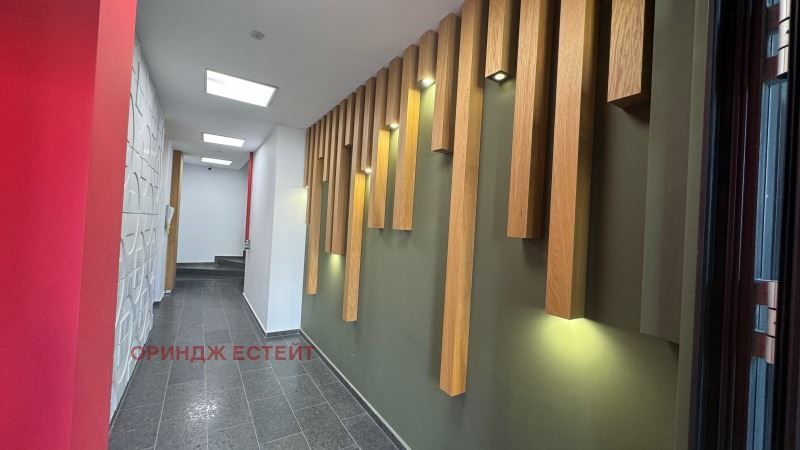 Продава се Тристаен апартамент в София, Малинова долина - 161 кв.м за 1414 €/кв.м - Снимка #1
