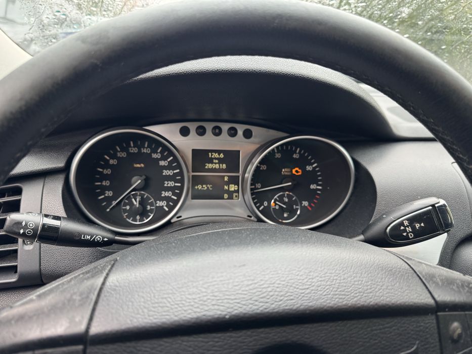 Mercedes R350 Long На части