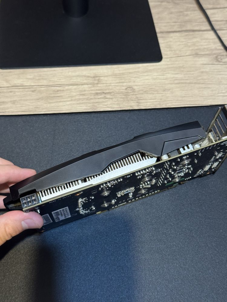 Видеокарта  Nvidia GTX1050Ti