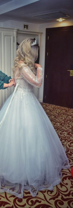 Vând rochie de mireasă