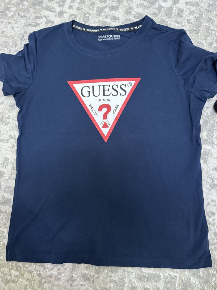 Футболка Guess