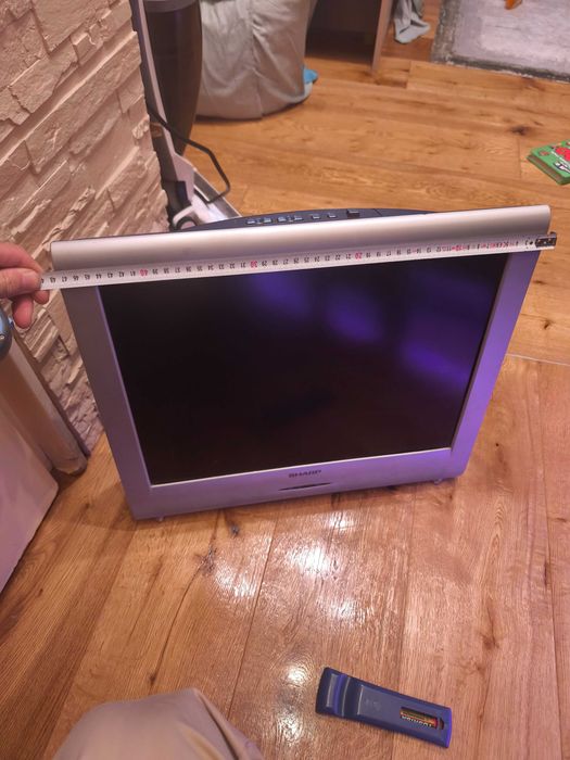 Televizor Sharp 48 cm