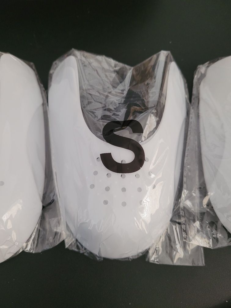 Sneaker shields / protectii  impotriva cutelor sau a ruperii încălț