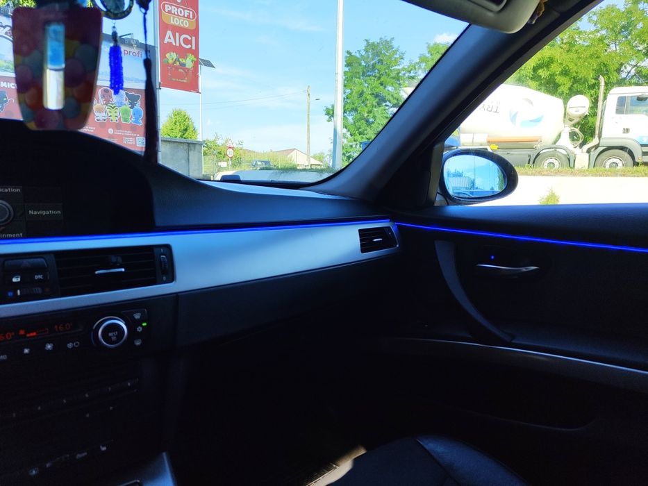 Vând BMW e90 320D