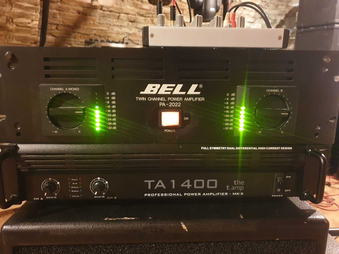 Amplificatoare Crownxls202/xls402/Bell/dap audio 1600