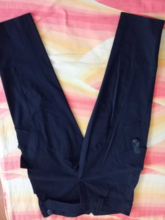 Pantalon trei sferturi