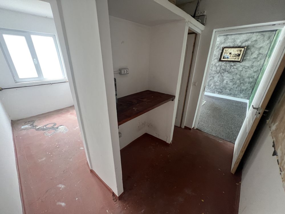 Inchiriez spatiu comercial - Smirodava