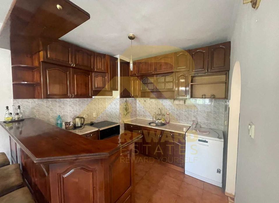 Продава се Четиристаен апартамент в София, Дружба 2 - 110 кв.м за 2164 €/кв.м - Снимка #1