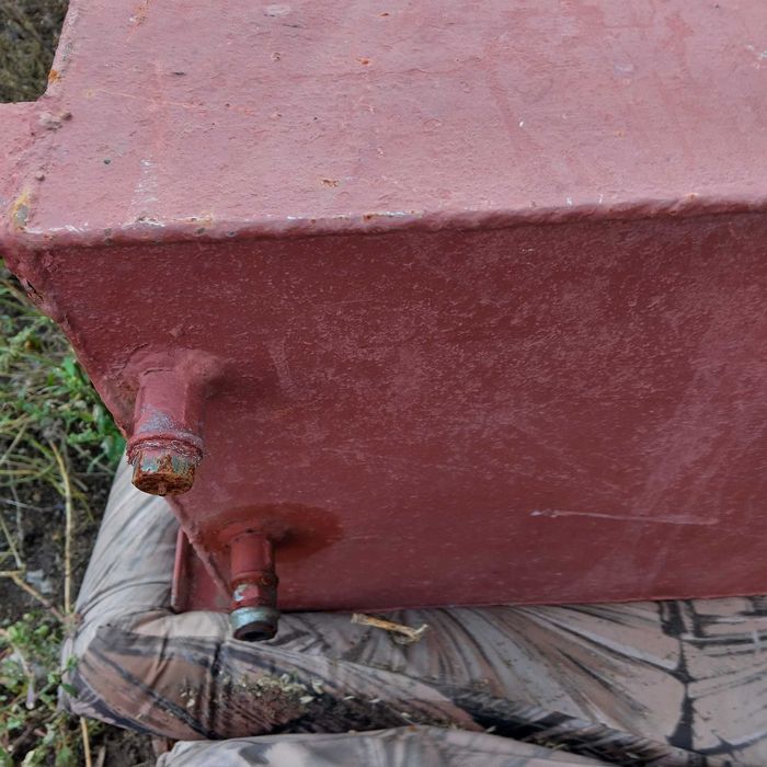 0.5 кубика, 200см Х 60см Х 40см, резервоар за гориво, нафта, дизел.