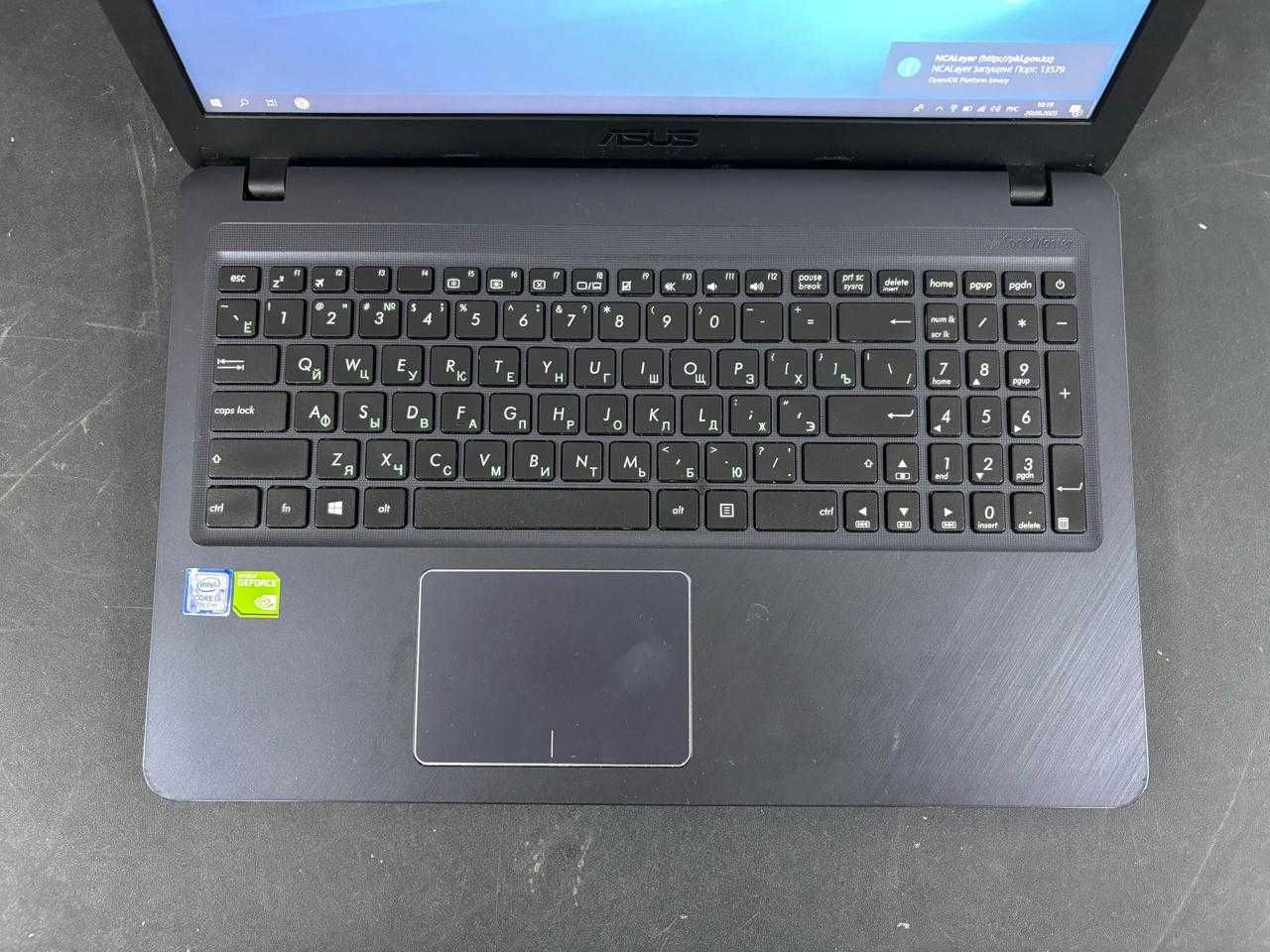 Ноутбук ASus для работы и игр i3/Nvidia mx110