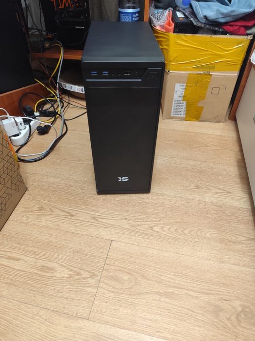 Продам офисный системный блок i5 7500t ozu 8gb ssd 120gb