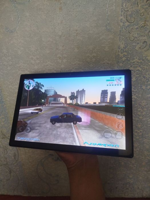 Planshet 4/64 sotiladi ideal