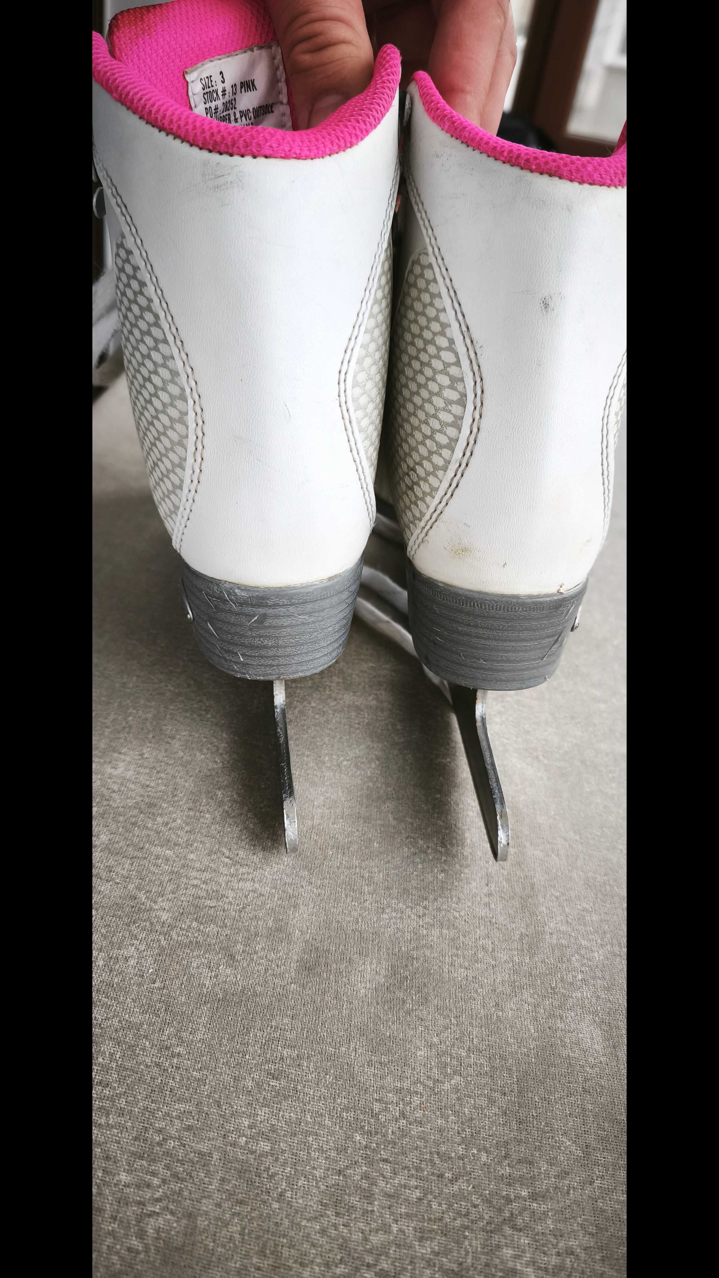 Vand patine patinaj artistic 36 si 33