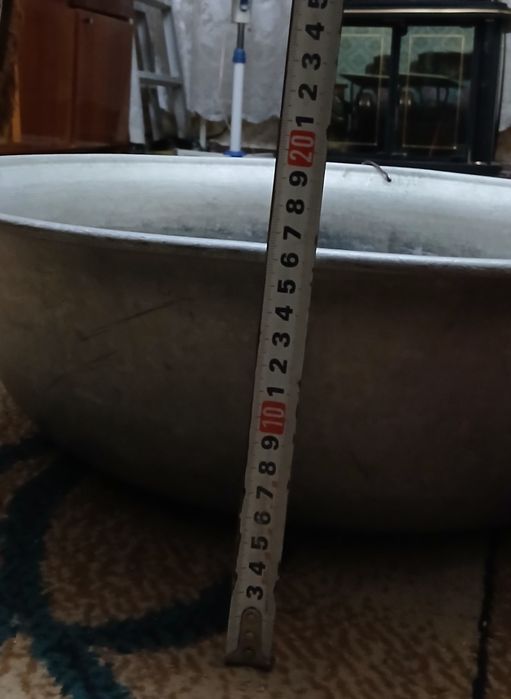 Продаю алюминиевый  тазик