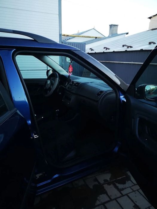 Skoda Fabia Vând mașină personală Skoda Fabia 2011 Euro 5 1.6 Diesel TDI