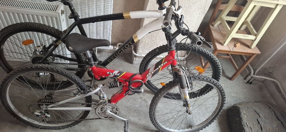 Doua biciclete folosite  puțin